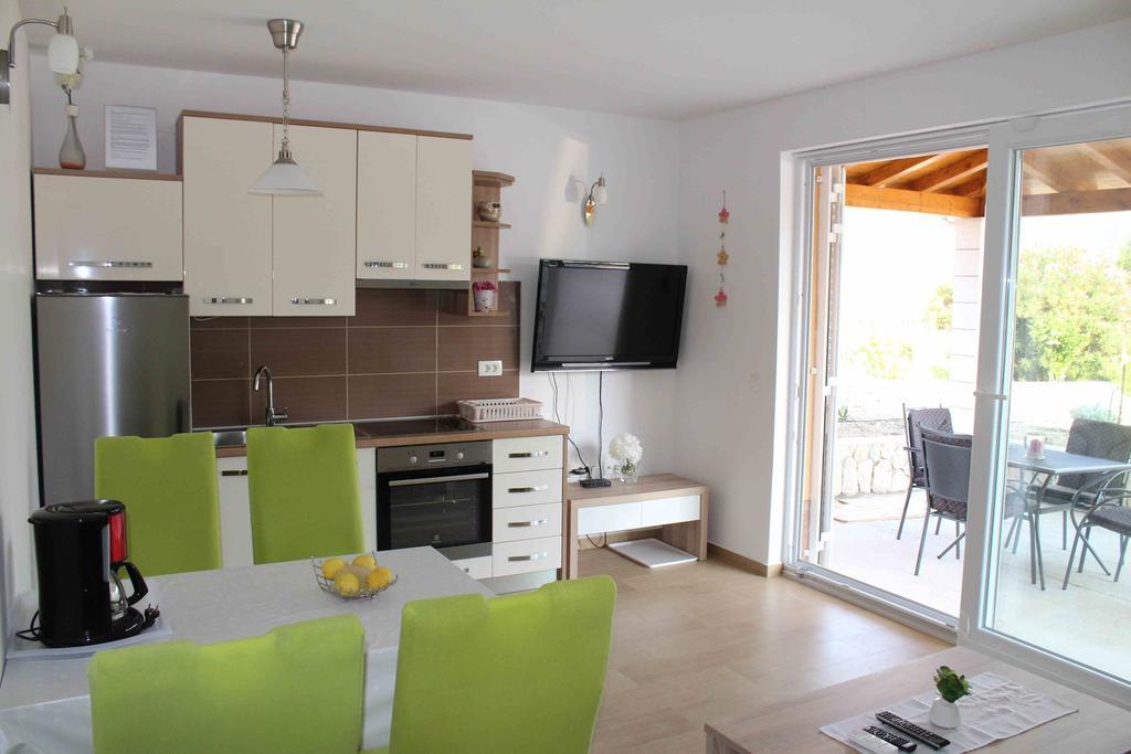 Bay Apartment