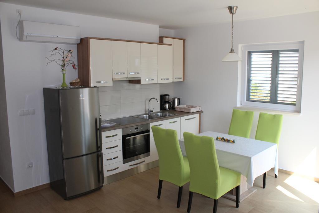 Bay Apartment